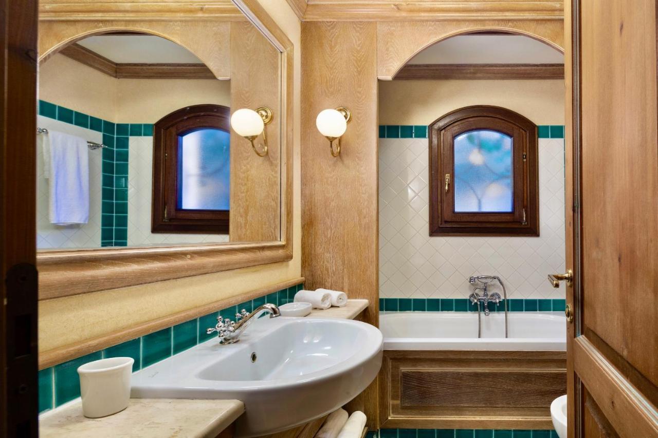 Residence Con Piscina A Liscia Di Vacca, 350 Mt Dal Mare, 3 Km Da Porto Cervo Exterior foto