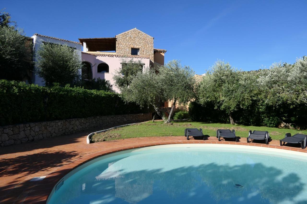 Residence Con Piscina A Liscia Di Vacca, 350 Mt Dal Mare, 3 Km Da Porto Cervo Exterior foto